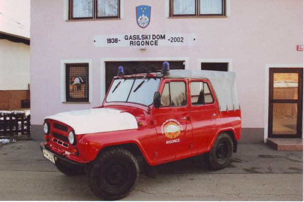 gasilsko-vozilo-uaz-pgd-rigonceE6958E93-9E34-4BD8-1287-B5A4A6CD2FD5.jpg